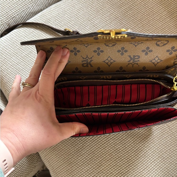 Brown and Black Messenger Bag with Iconic Monogram Design - Picture 4 of 7